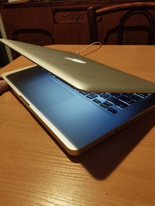 Mac book pro 8,1