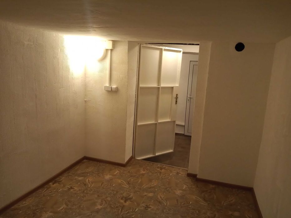 Дава се под наем Магазин в София, Център - 63 кв.м за 1280 € - Снимка #13