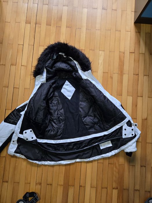 Страхотен дамски ски екип