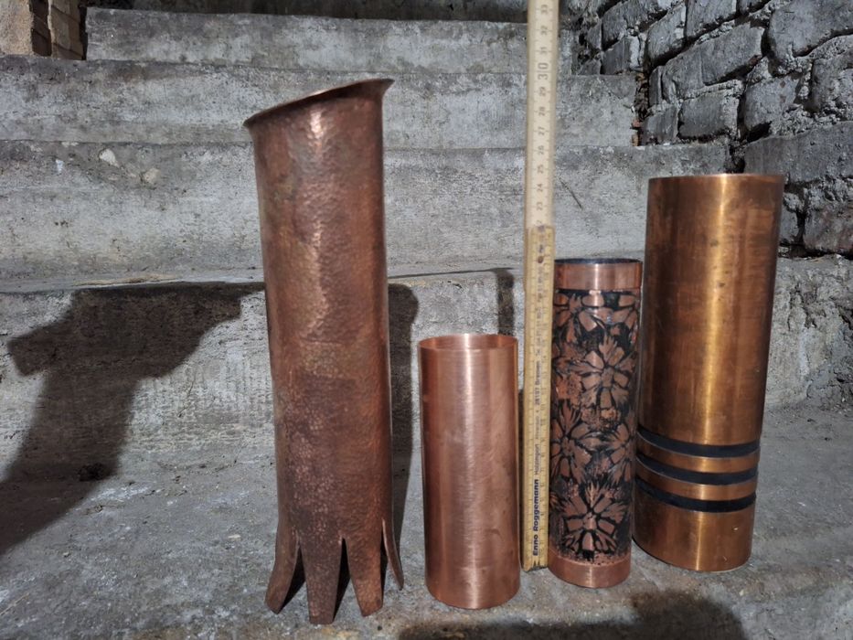 Дизайнерска Медна ваза кована