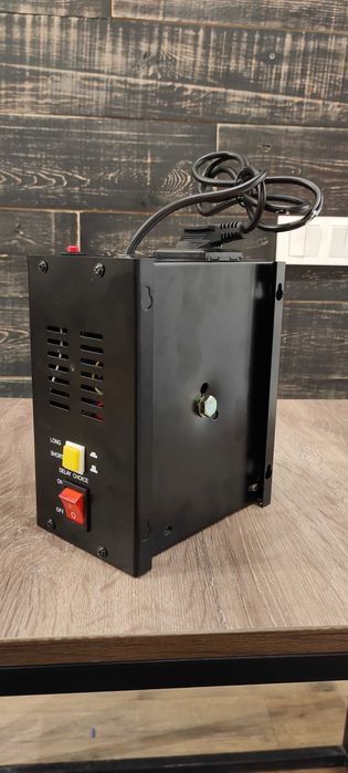 Стабилизатор релейный / Stablizator / Welkin 1 000 VA (800 W) 220v