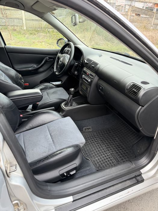 De vanzare  Seat leon 1m  Arl