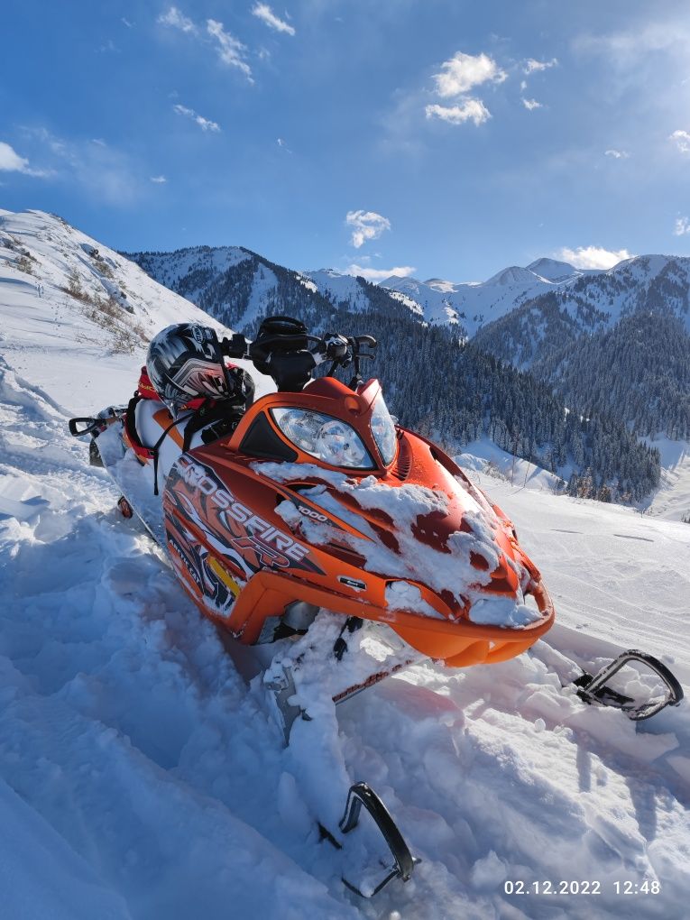 Arctic Cat Moto