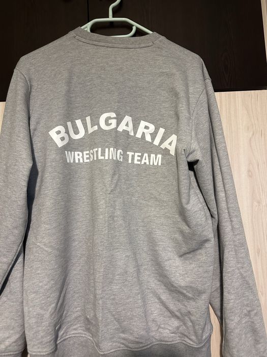 6 броя тренировъчни дрехи + 1 подарък