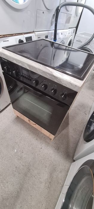 Фурна за вграждане с керамични котлони Miele H251