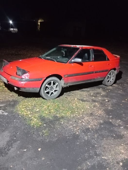 Mazda 323 продам