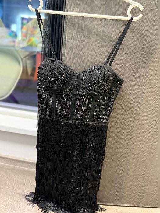 Черна къса рокля