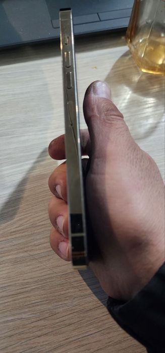 iPhone 13 pro max karopka dakument hast buldigani 4500$