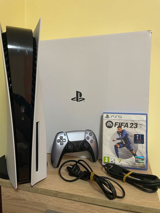 PLAYSTATION 5 DISK + FC 24 перфектен