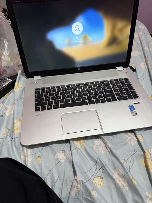 Ноутбук HR i7 111гб