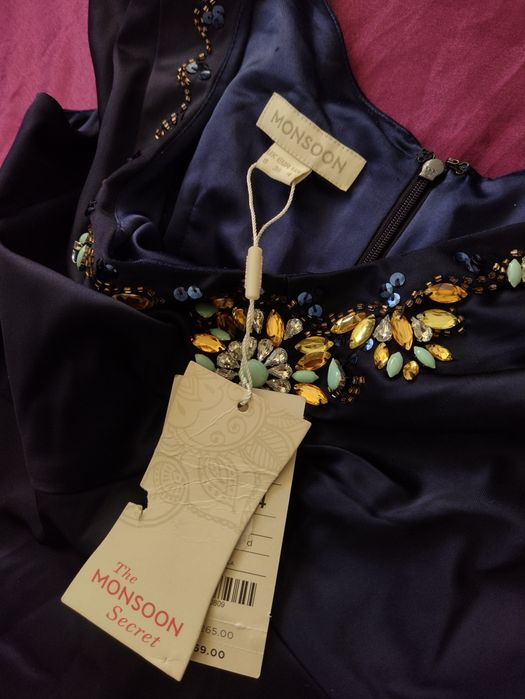Rochie eleganta cu margele