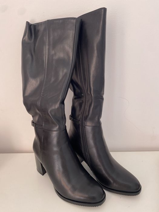 Былғарыдан жасалған қыстық етік.