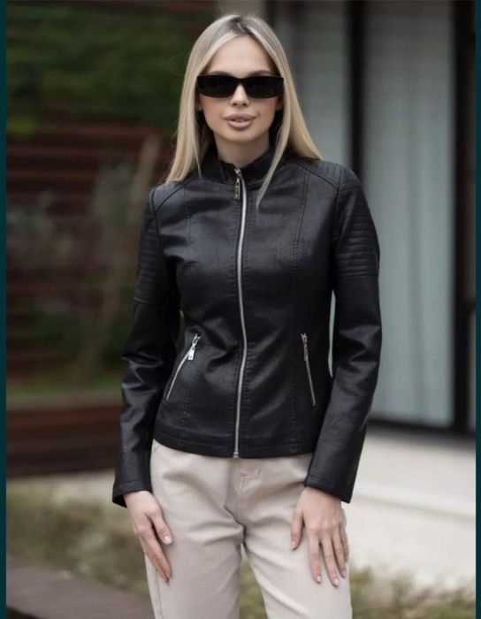 Кожаная куртка женская