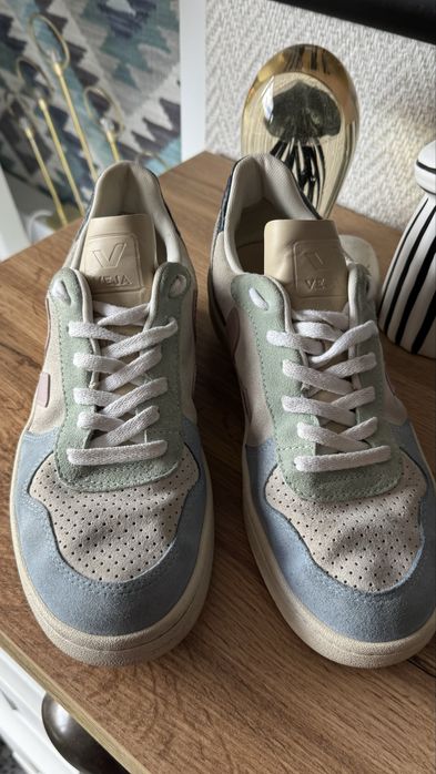 Дамски сникърси Veja V-10 номер 41