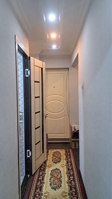 Срочно здаеться 1-ком квартира Аренду в городе Чирчике  4-микрорайоне