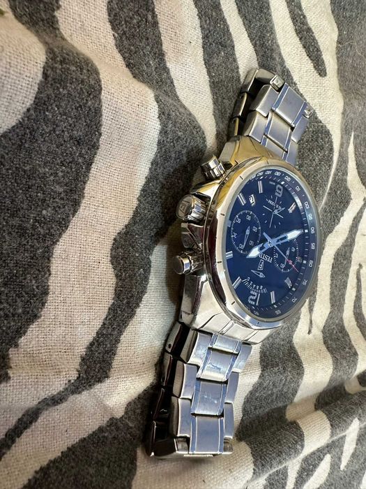 ceas festina argintiu deschis fata spate lateral deosebit de frumos