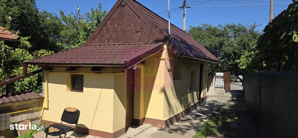 Casa cu 2 camere de vanzare in Campina