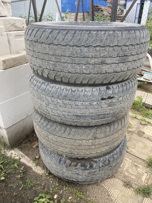Продам шины 285/65 R17 YOKOHAMA