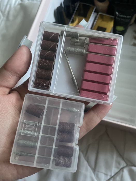 produse de unghii