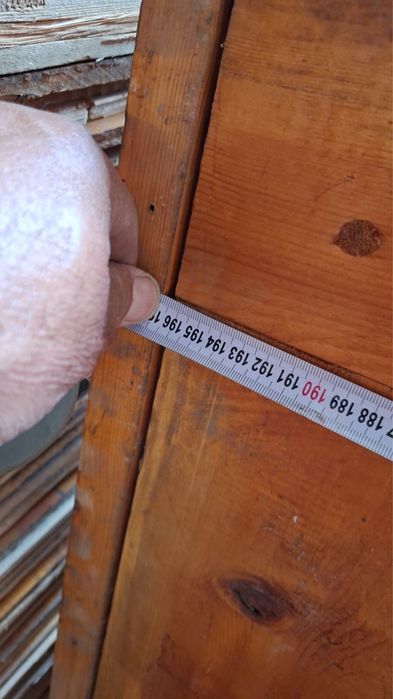 Продам деревянные двери из массива