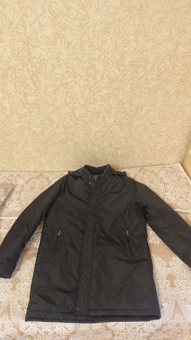 Продам куртку осеннюю