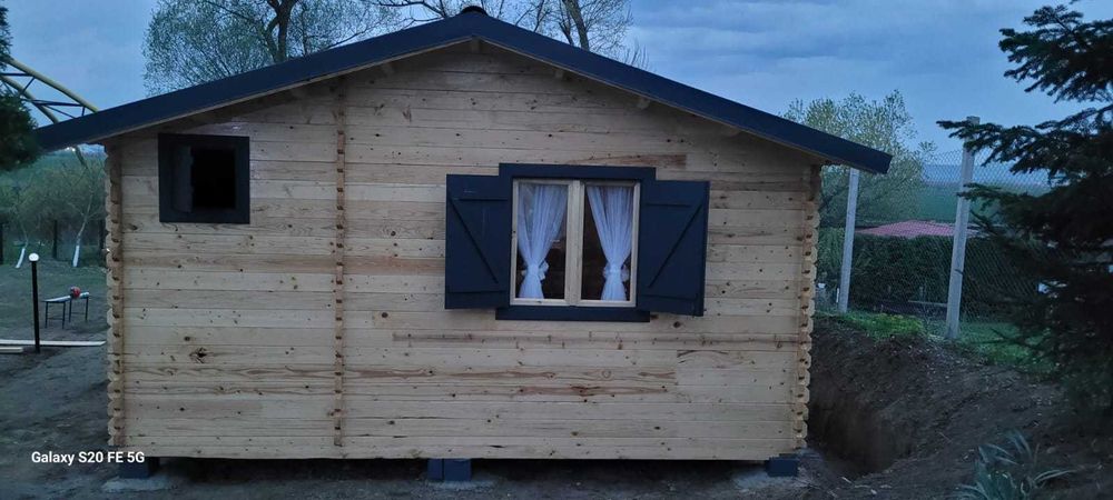 Casuta,Cabana lemn 5x8 cu baie