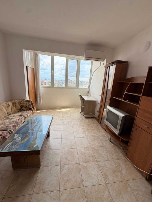 Дава се под наем Двустаен апартамент в Пловдив, Кършияка - 50 кв.м за 300 € - Снимка #1
