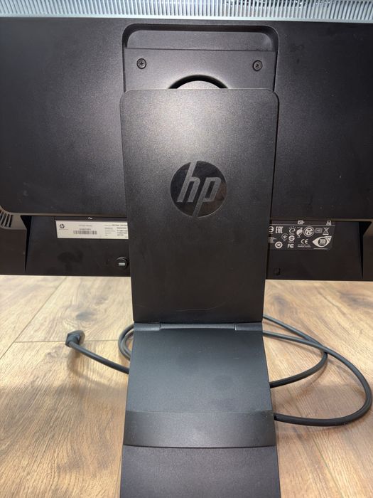 Професионален монитор HP EliteDisplay E231 (23")