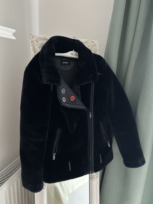 Cojoc Desigual ca nou