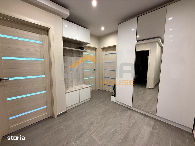 Apartament 3 camere de lux, loc de parcare, zona 300, Malul Muresului