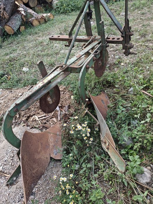 Plug sârbesc 2 trupițe (cormane, brazde) Beius • OLX.ro