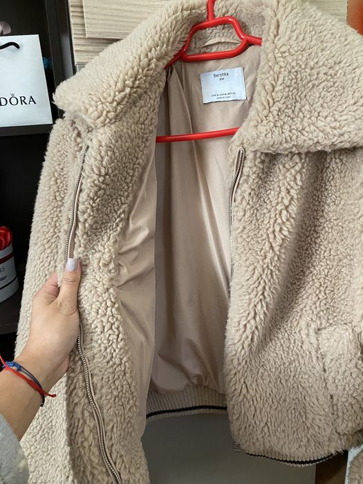 Haină Bershka mărimea M