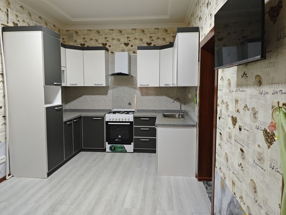 Uy sotiladi, yangi remont