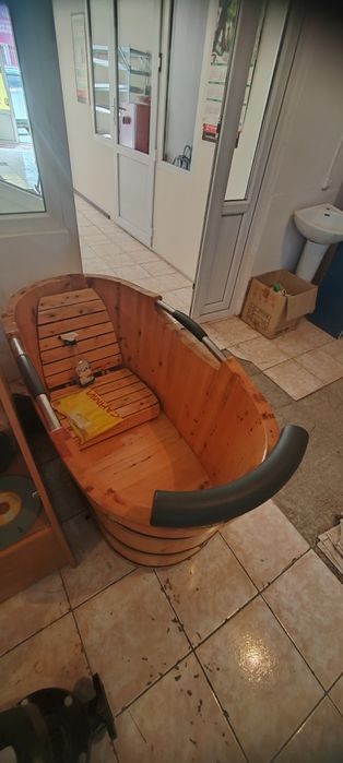 Ванна деревянная