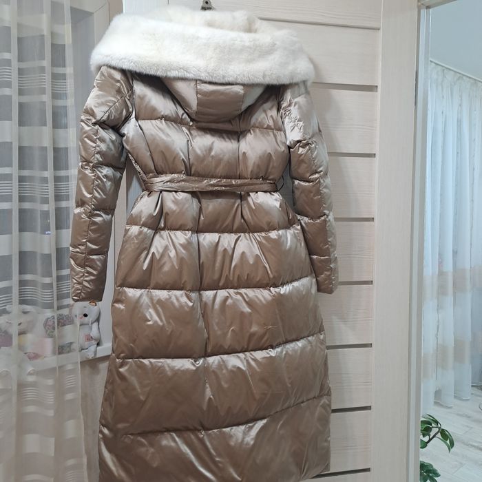 Продам зимний пуховик