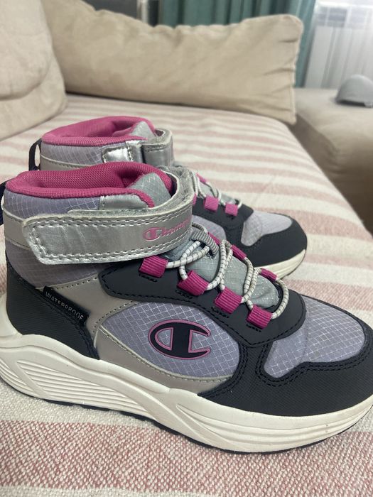 Детски боти Champion