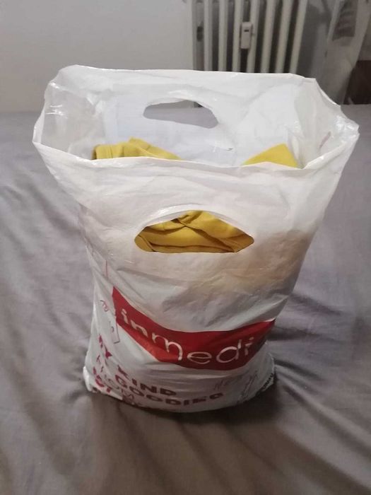 Hăinuțe băiat, mărimea 110 și 116 (bluze și pantaloni)