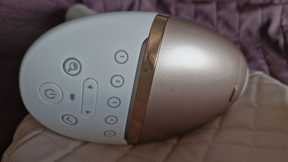 Фотоепилатор Philips Lumea Series 9900 BRI973/00 (SenseIQ)