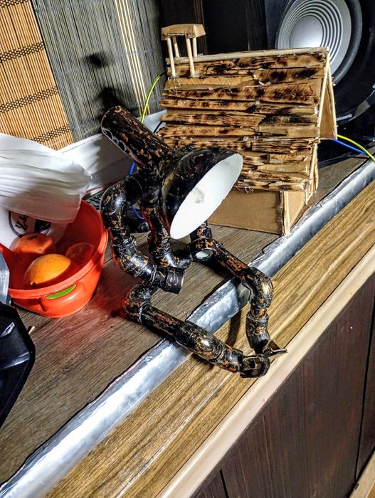 Индустриална настолна лампа Ръчно изработена  от Вик Части