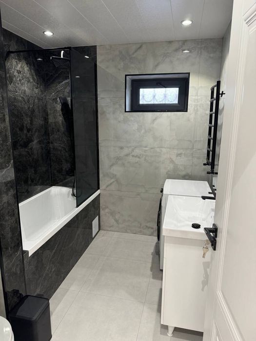 Мираб. Район 2 комн 2/2/4 Ор. Напротив рынка