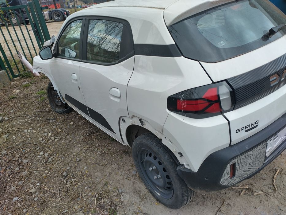 DACIA Spring 2025 — imagine 2
