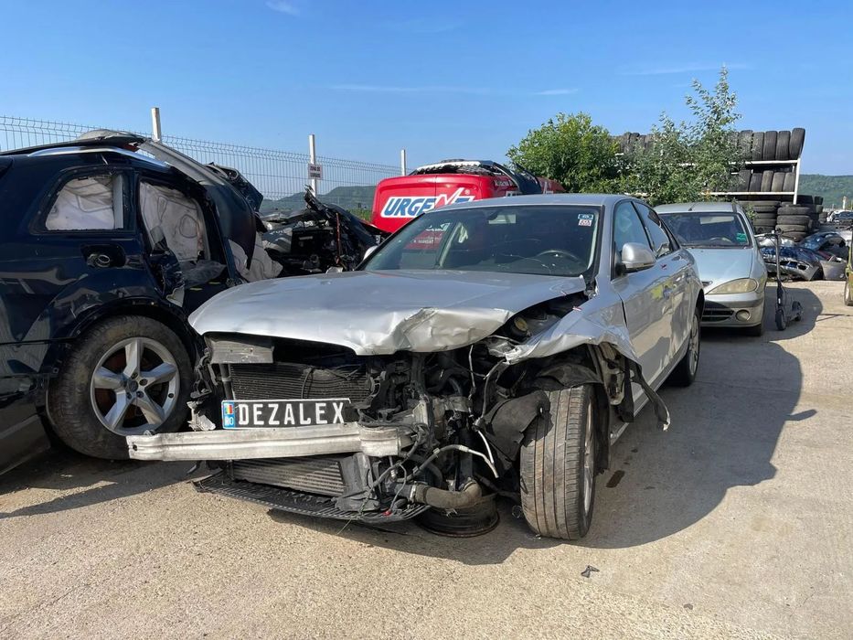 Dezmembrari Audi A4 B8 / 2010 / 2.0TDI 143 CP / CAGA