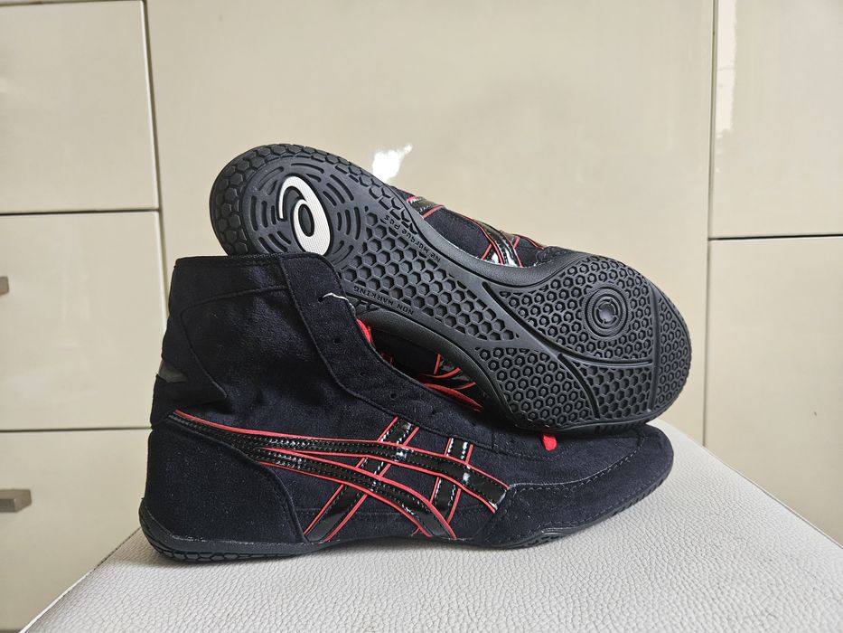 Японски борцовки Asics нови, 3 модела, големи размери