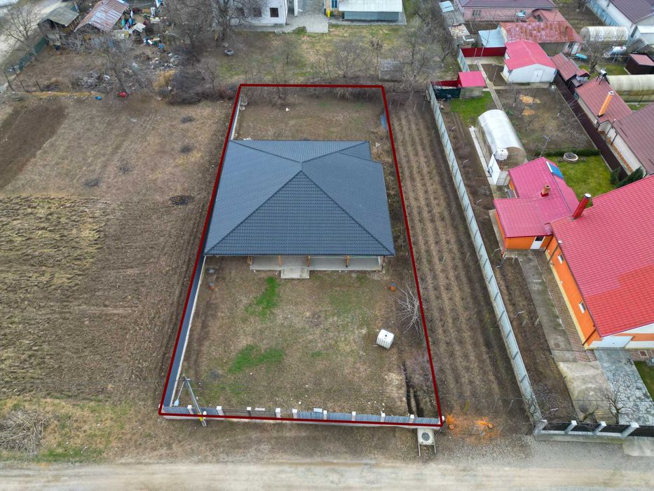 Casa parter la gri Sat Dumbrava Com.Itesti