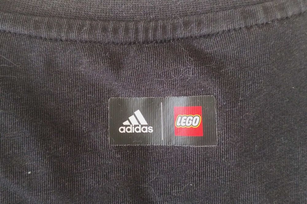 Оригинална тениска ADIDAS LEGO, размер 140-146, 9-10 години, като нова