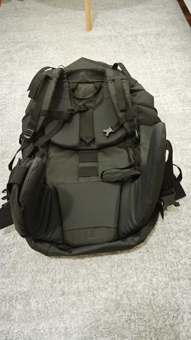 Rucsac trekking DECATHLON MT100 50L Negru - aproape NOU!!