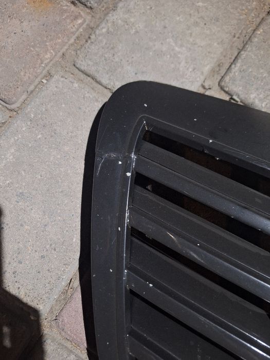 Продам решотку радиатора от мерседеса