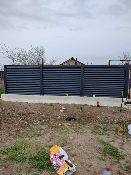 Executăm garduri la comandă clientului