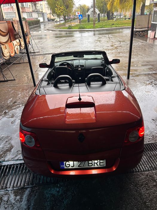 Vând Renault Megan 2