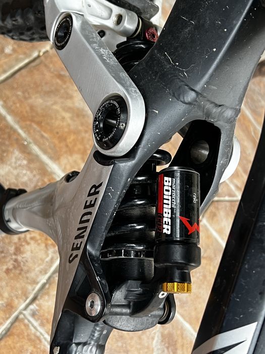 Marzocchi bomber 225x75